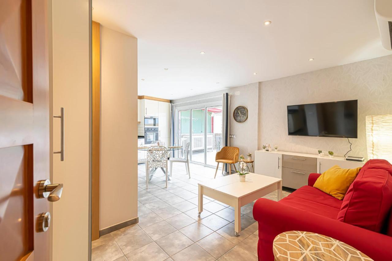 Penthouse Manureva By Pajarito Holidays